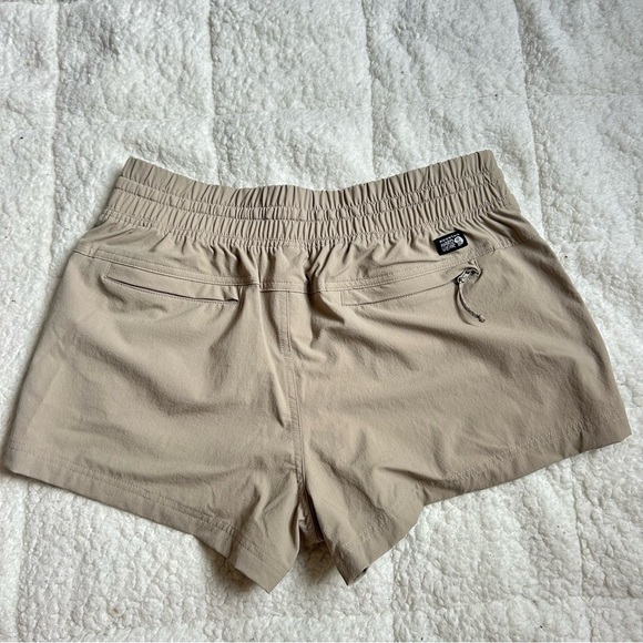 MOUNTAIN HARDWEAR - Basswood Pull-On Short - Women's - Picture 8 of 11